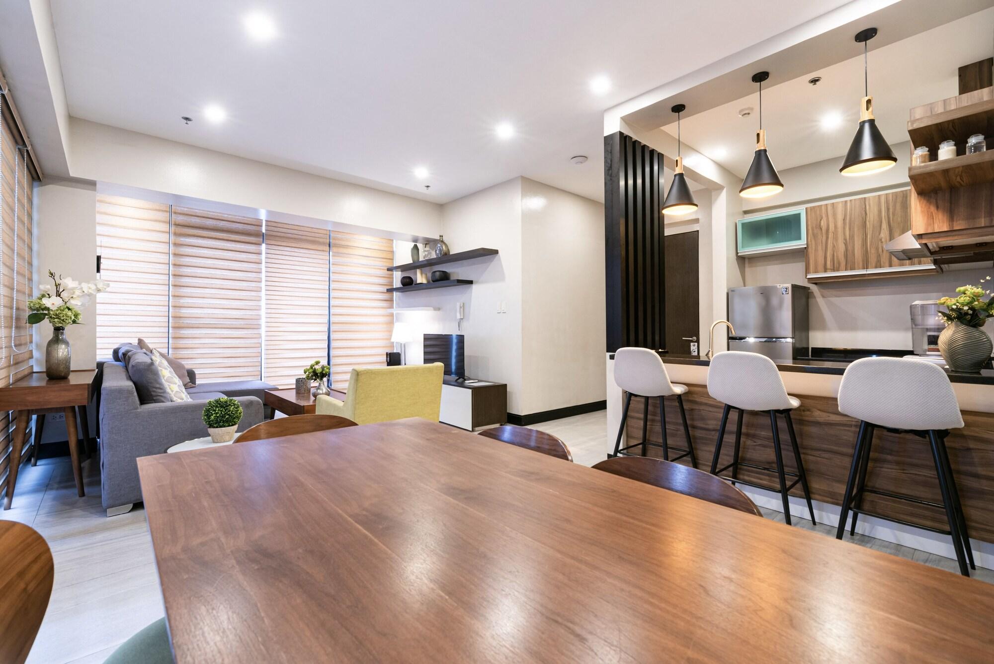 Artemis Place Makati Hotel Макати Экстерьер фото